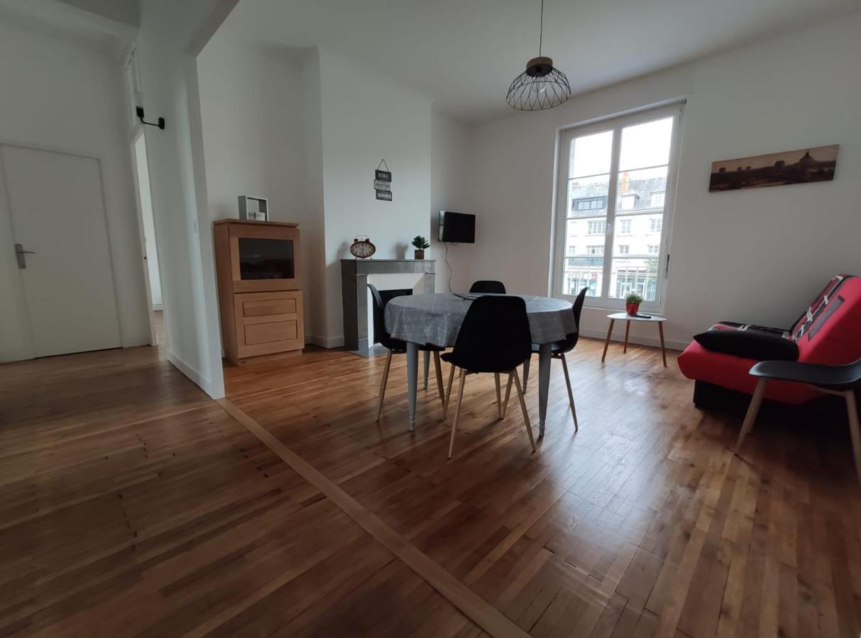 Apartment 1-6 Pers Situe Entre Les Ponts Saumur